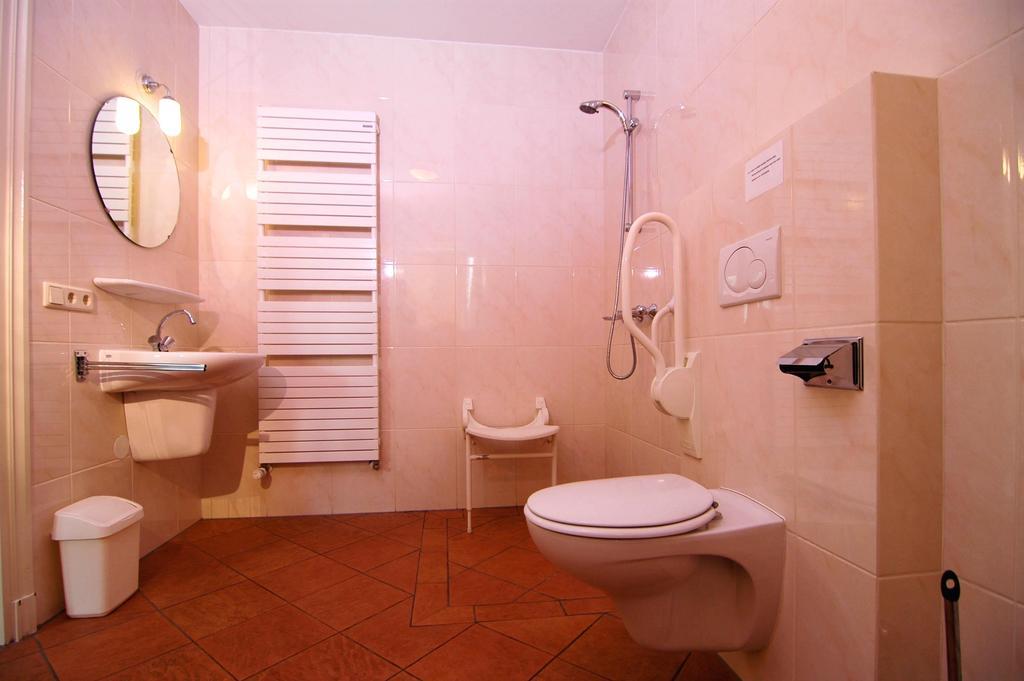 Erfgoedlogies D'Ouffenhoff Baarlo (Limburg) Room photo